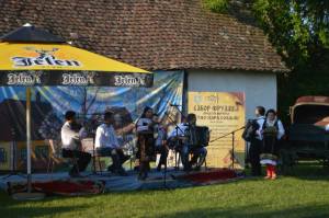 10351820_679115585486834_4165417057547812200_n