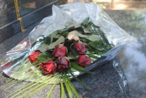 groblje-cvece-1336726443-160484