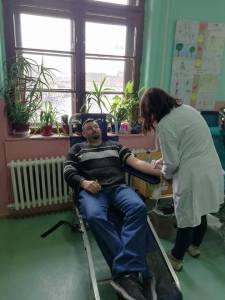 29339505_451728115245583_8258176195477110784_n