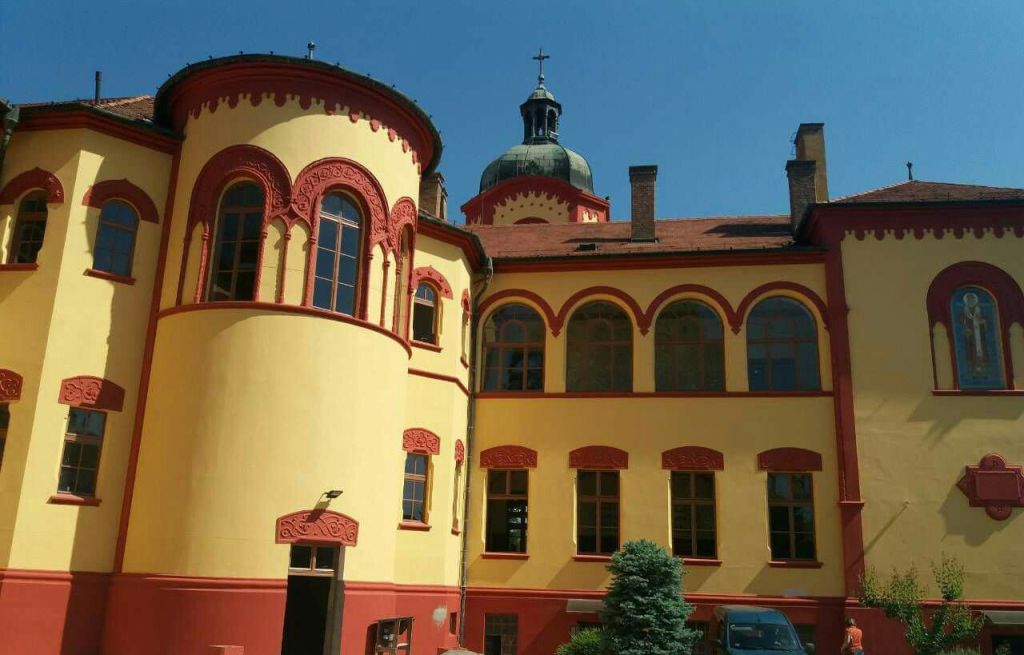 32384013_2228311620729835_2132003168526008320_n