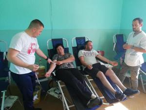 32405560_477255286026199_1866812805131272192_n