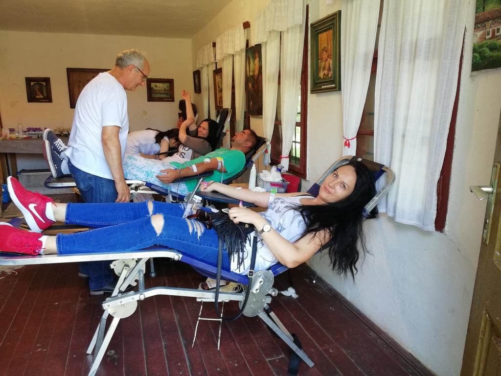 34687492_488394894912238_4788835595273109504_n